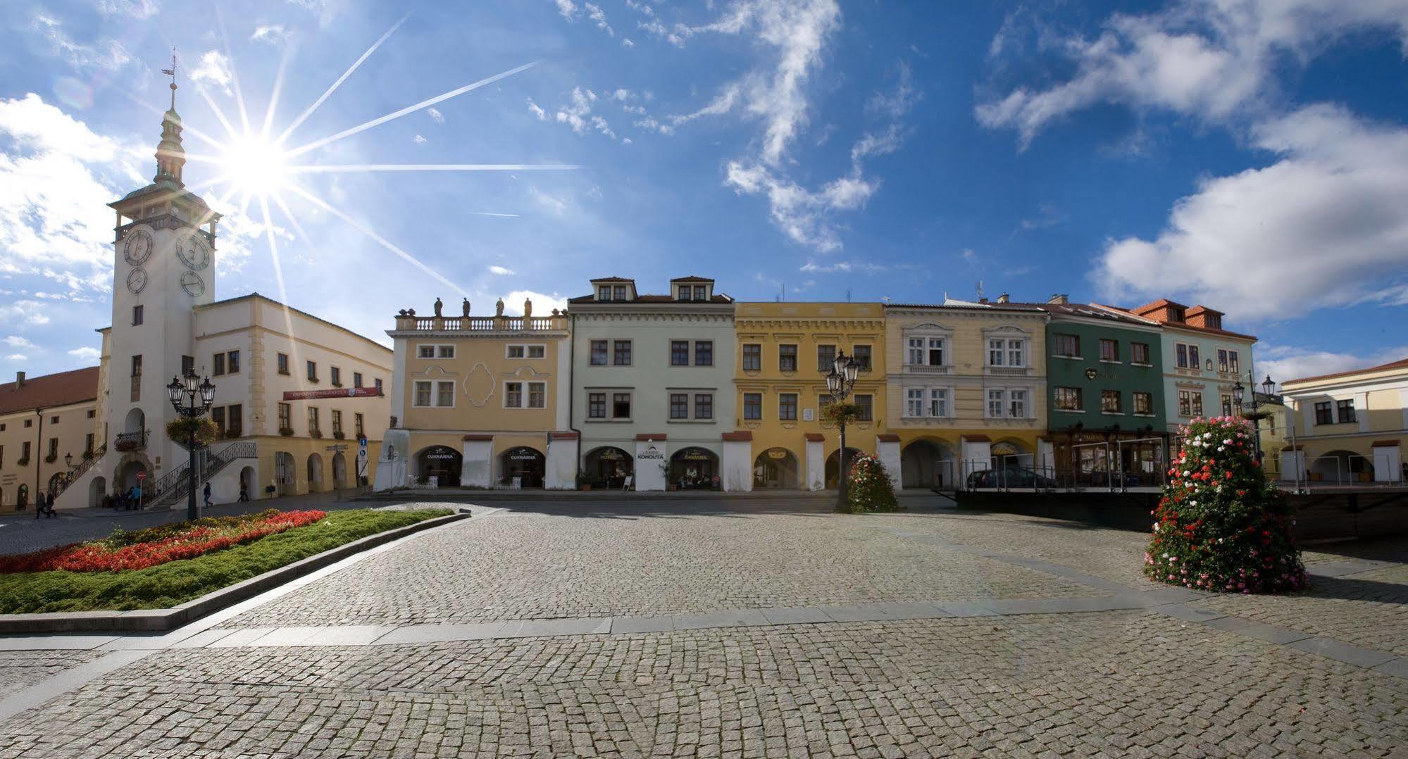 Hotel U Zlateho Kohouta Kroměříž Exterior foto